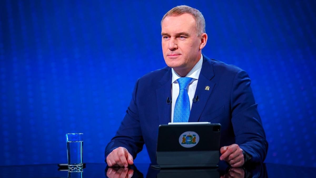    Жители Сургута, Нижневартовска, Ханты-Мансийска и Октябрьского района задали больше всех вопросов губернатору