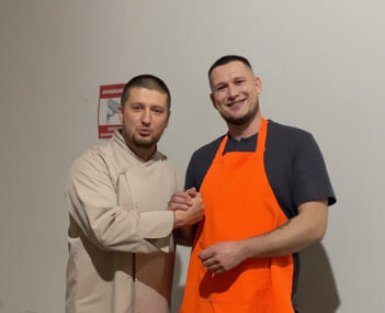     Фото: паблик ВКонтакте "Крава накормит"