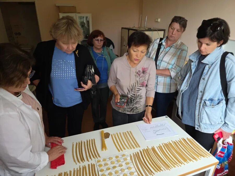    Алтайский центр агротехнологий   
Алтайский центр агротехнологий. Анна Камалова