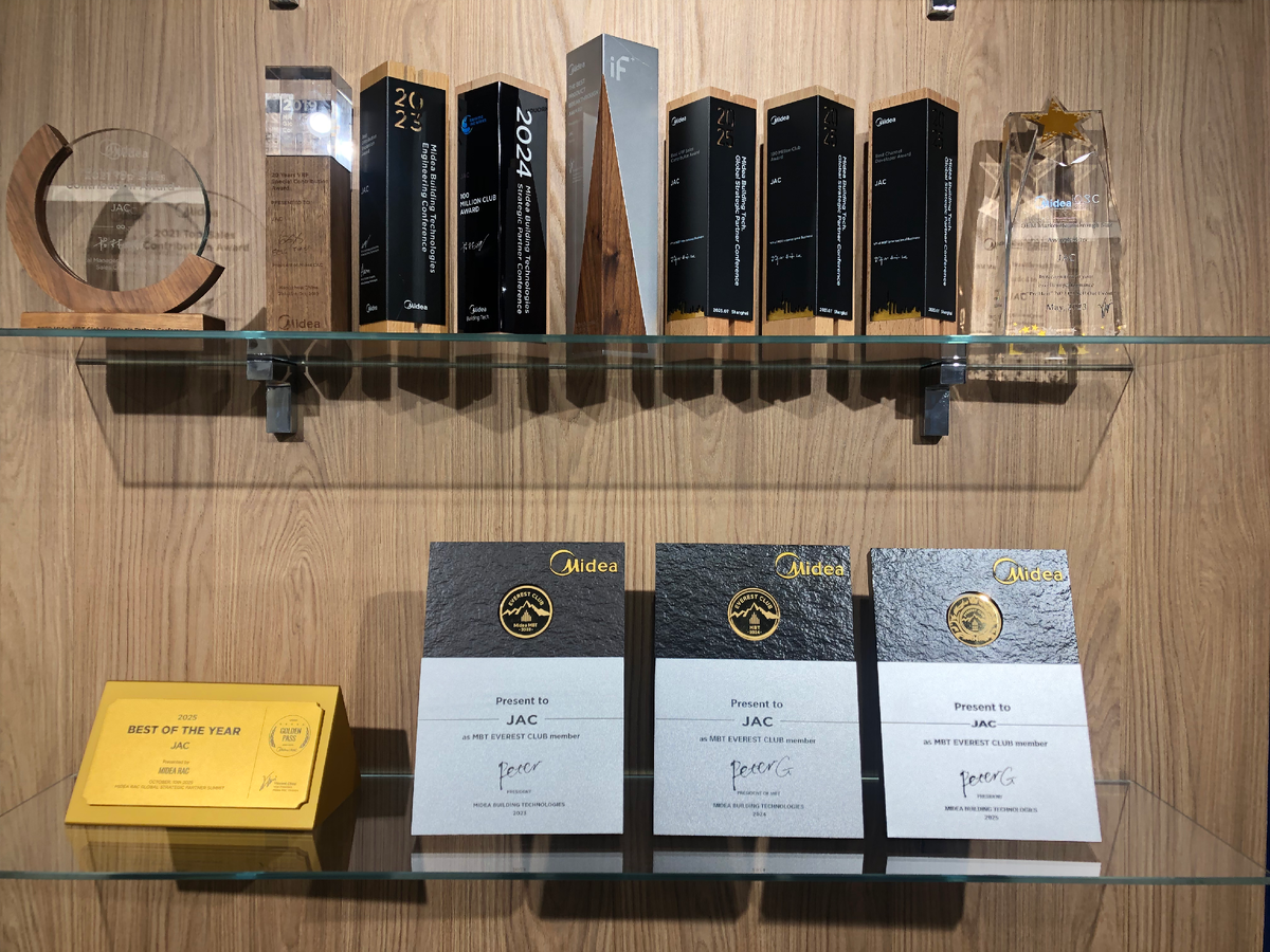 За годы работы ГК "АЯК" получила многочисленные награды от производителя за достижения в области продаж и продвижения оборудования MDV
