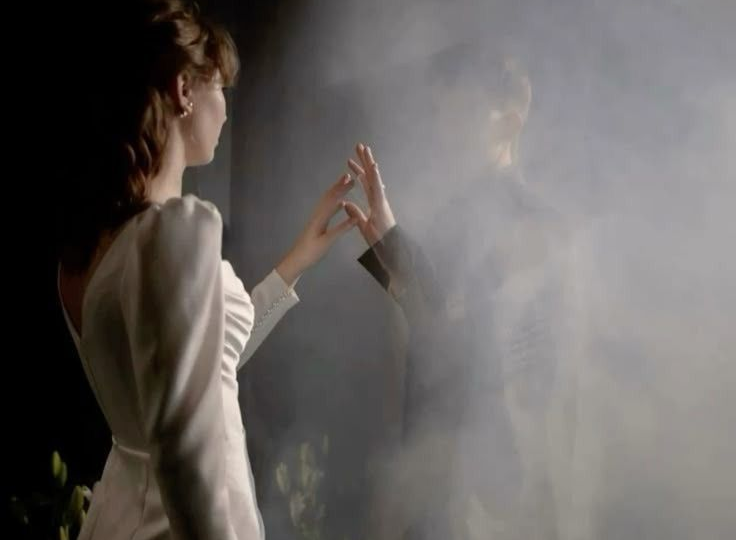 «Я — муж блогера-миллионника и чувствую себя трутнем»: как не потерять себя в тени партнера