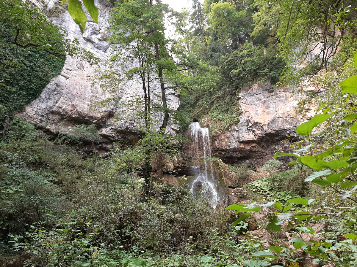 Университетский водопад