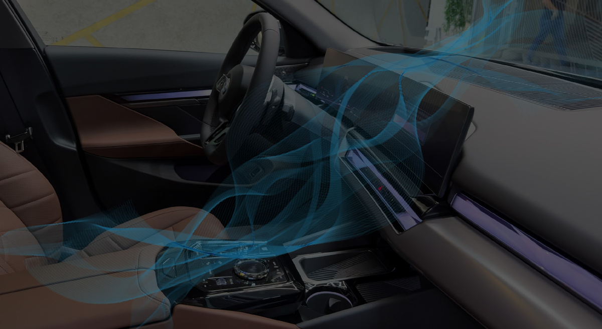 Запах - это первое,что мы считываем, когда садимся в машину