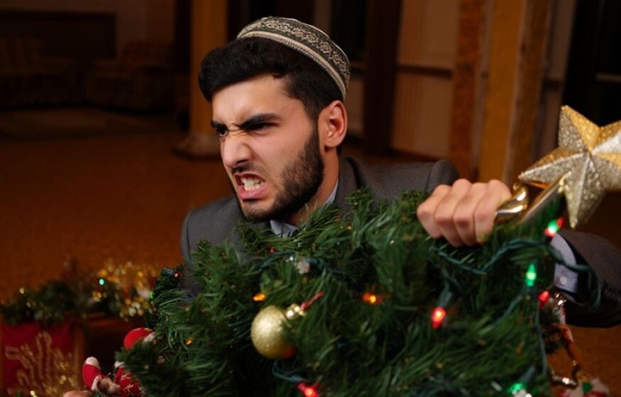   Мусульмане против ёлок, мэр против гирлянд: Колясников о скандале в Екатеринбурге