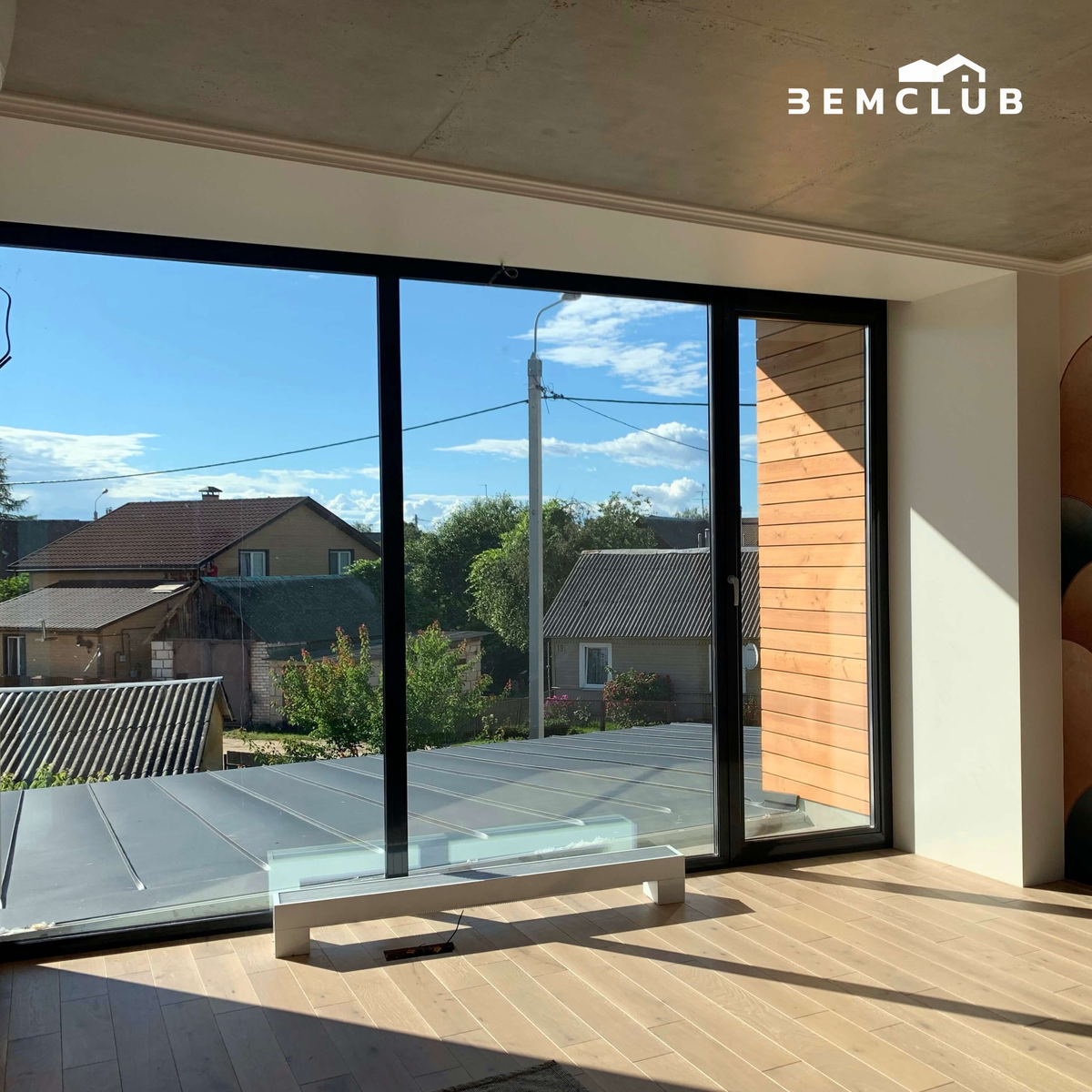 Панорамное остекление может быть энергоэффективными, но важно правильно выбрать конструкции, материалы и качественную изоляцию