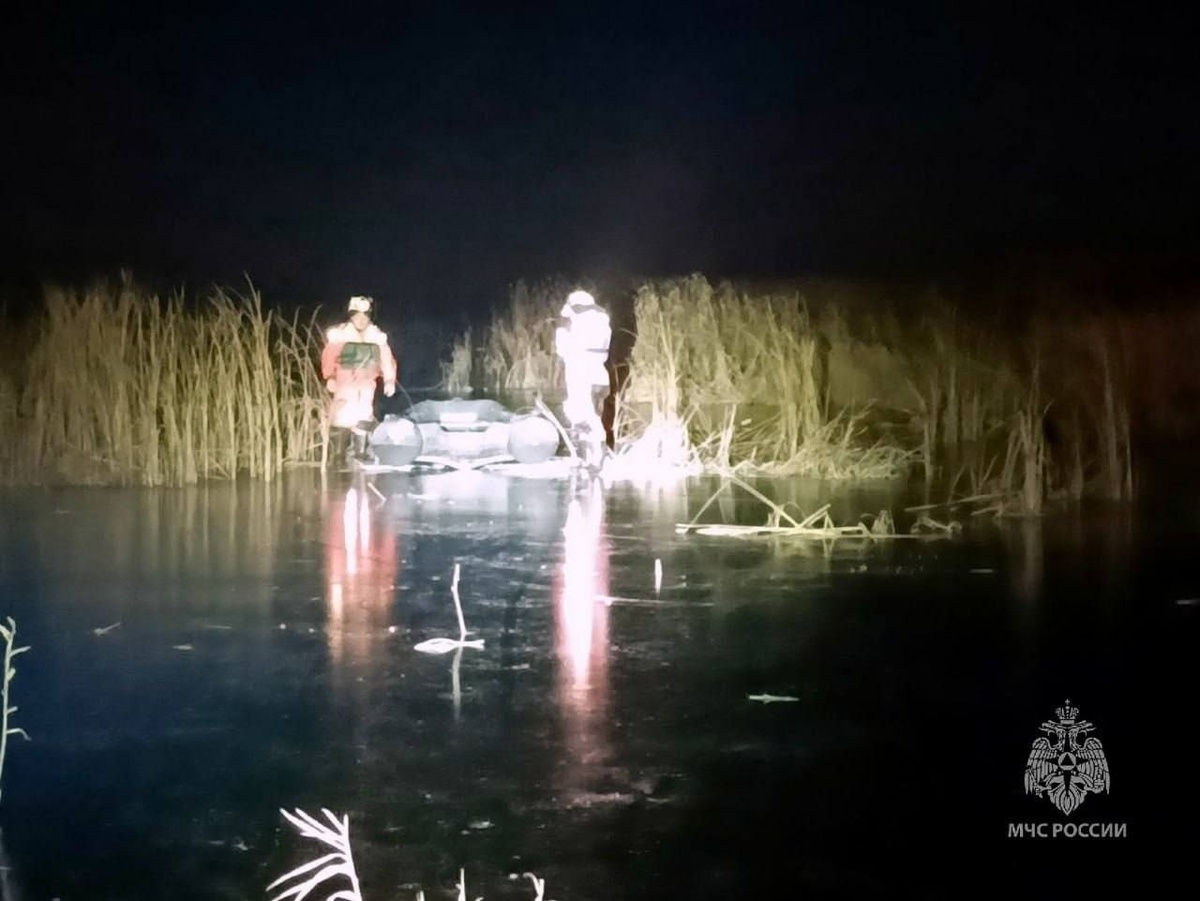 Нашли отца и сына недалеко от берега