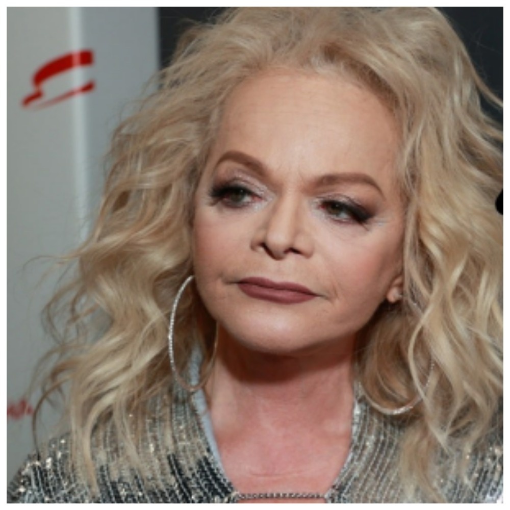 Спустя полтора года судебных тяжб, когда дело дошло до Верховного суда, Долина вдруг предложила мировое соглашение