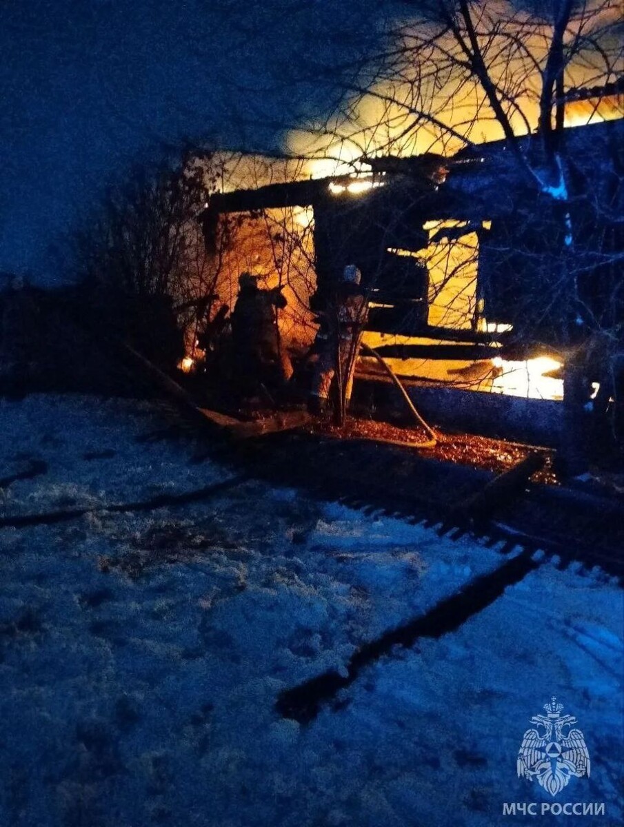    Пожар в селе Сергеевка. Источник: ГУ МЧС России по Алтайскому краю