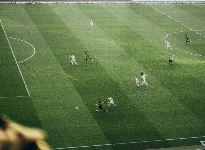 ФОТО Valentin Kremer on Unsplash