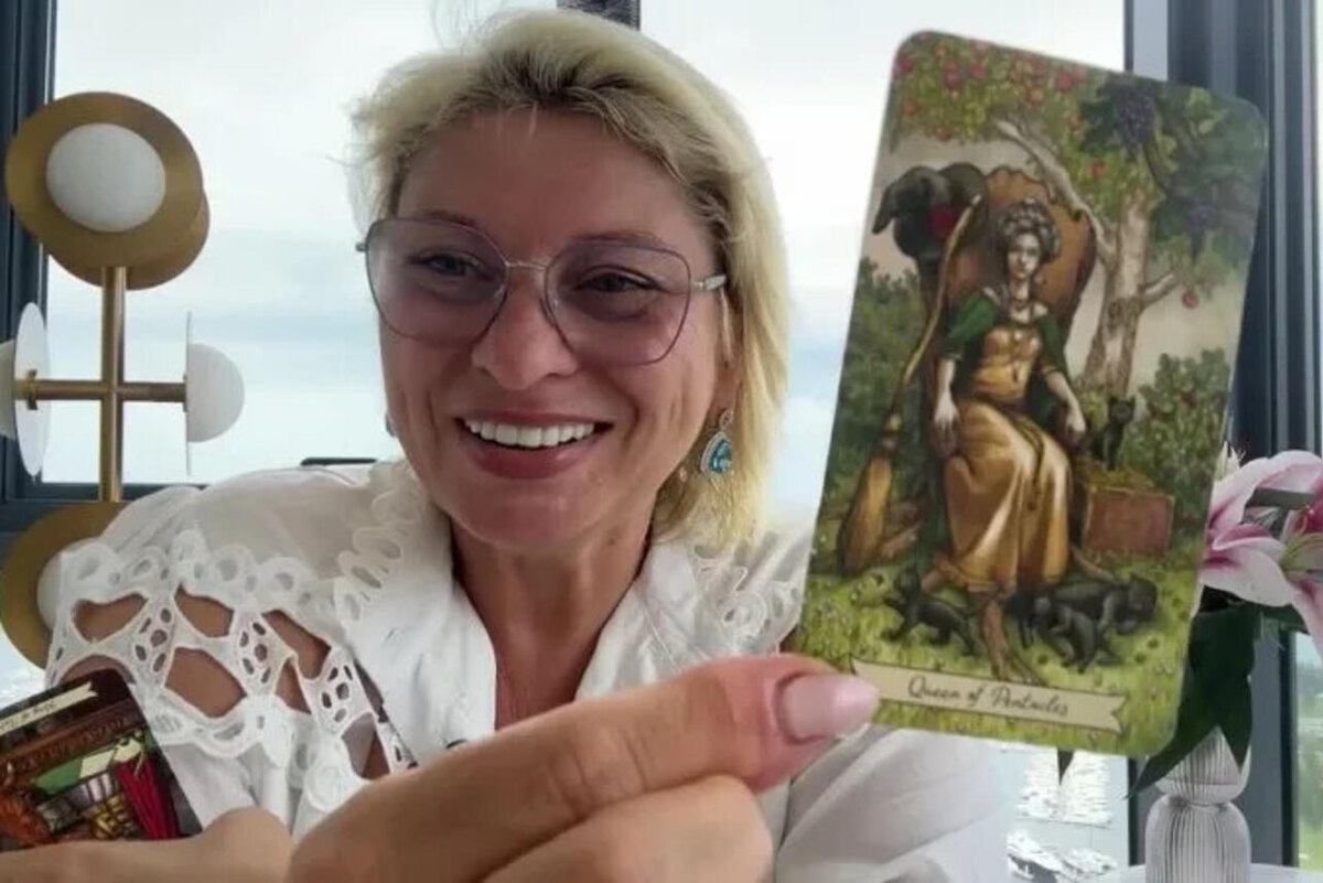    Анжела Перл кадр YouTube