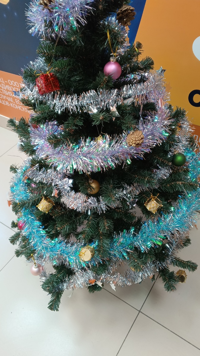 фото автора: впереди Новый год, 🎄, настроение на нуле, и просто очень хочется чтобы люди все на земле были здоровыми