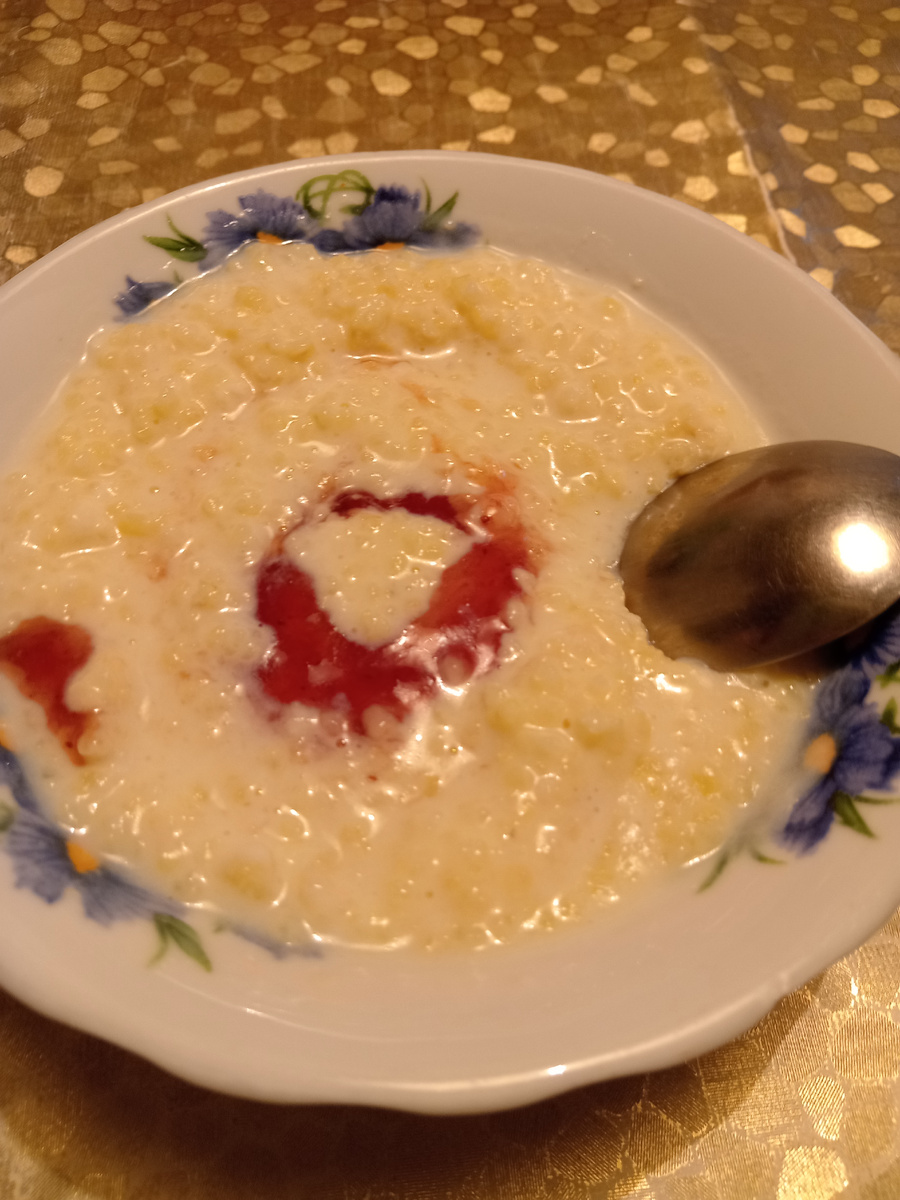 С клубничным джемом