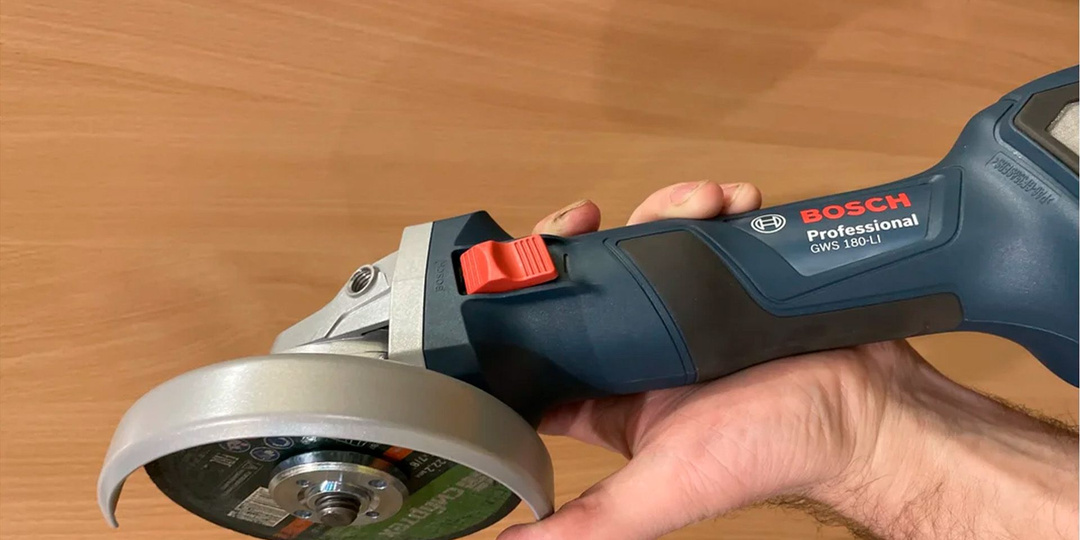 Кто бы думал, что толщина болгарки так влияет на работу? Показываю самую тонкую УШМ из моих