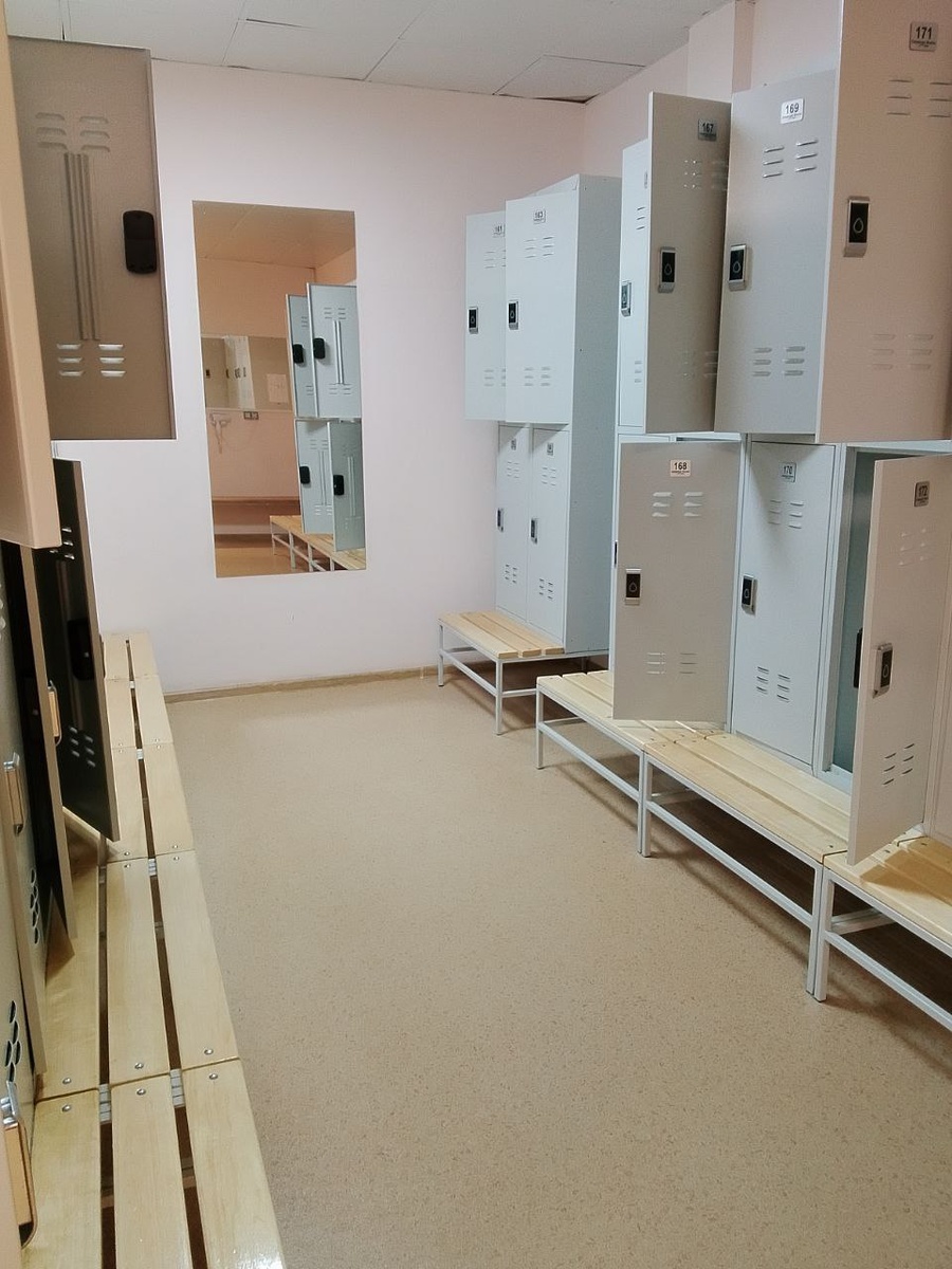 Женская раздевалка