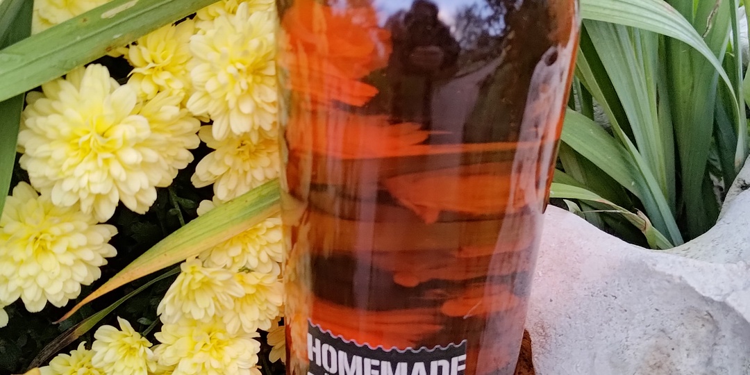 Выморозок белого виноградного вина после дубового бочонка.