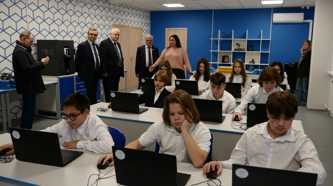 В кабинете робототехники в центре цифрового образования детей «IT-куб».