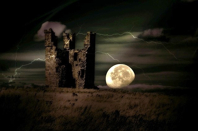 В Иране нашли "Башню времени", описанную в древних текстах. Строение замедляет гниение и старение. Почему её под охраной закрыли военные?