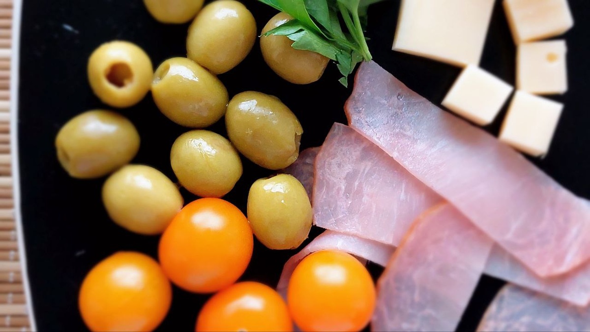 Листайте карусель