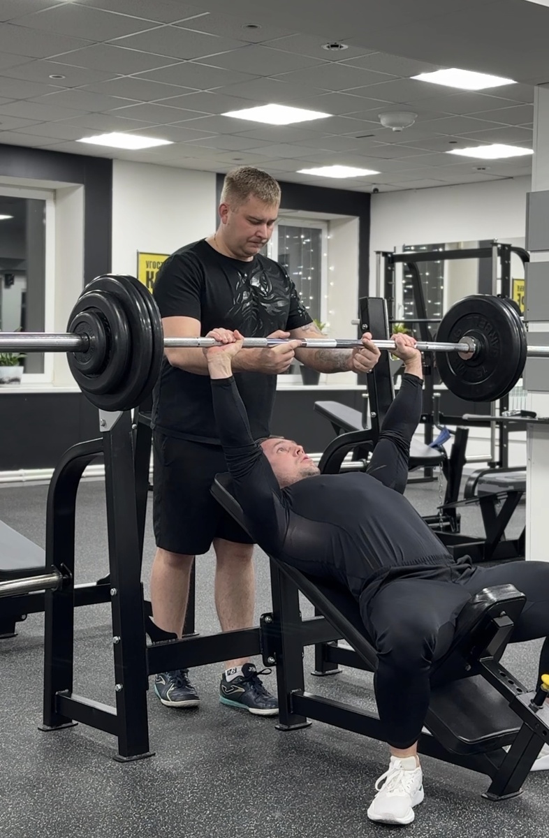 пожал первый подход на 10, второй на 8 и третий тоже на 8