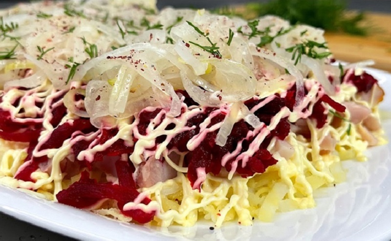 Любовные грёзы: праздничный простой салат, который удивит даже гурманов