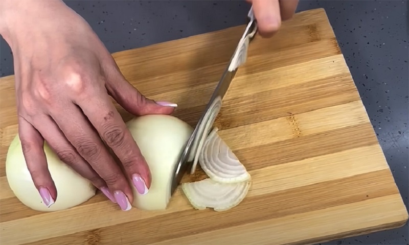 Любовные грёзы: праздничный простой салат, который удивит даже гурманов