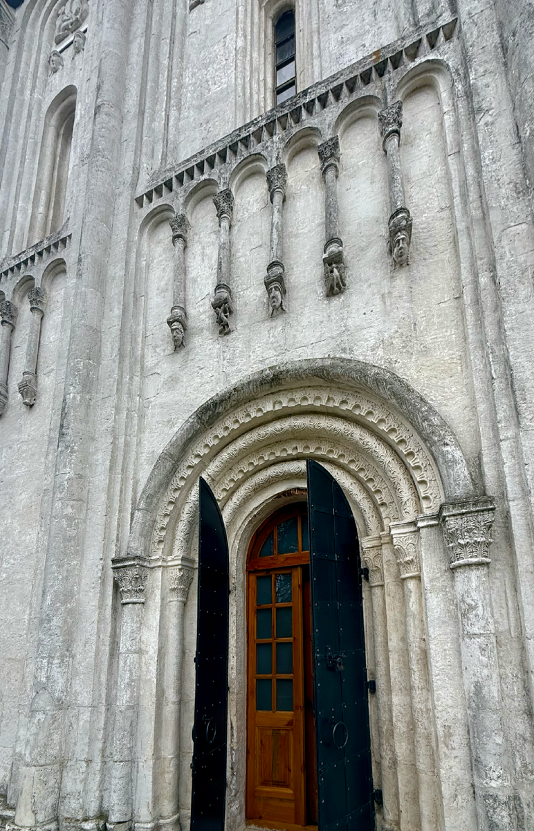 Врата храма