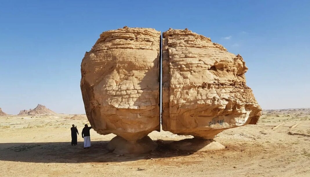 Изображение взято с сайта https://avatars.dzeninfra.ru/get-zen_doc/271828/pub_657866f59e5faa6d07e5c361_657997a54f0304257dd4c58b/scale_1200