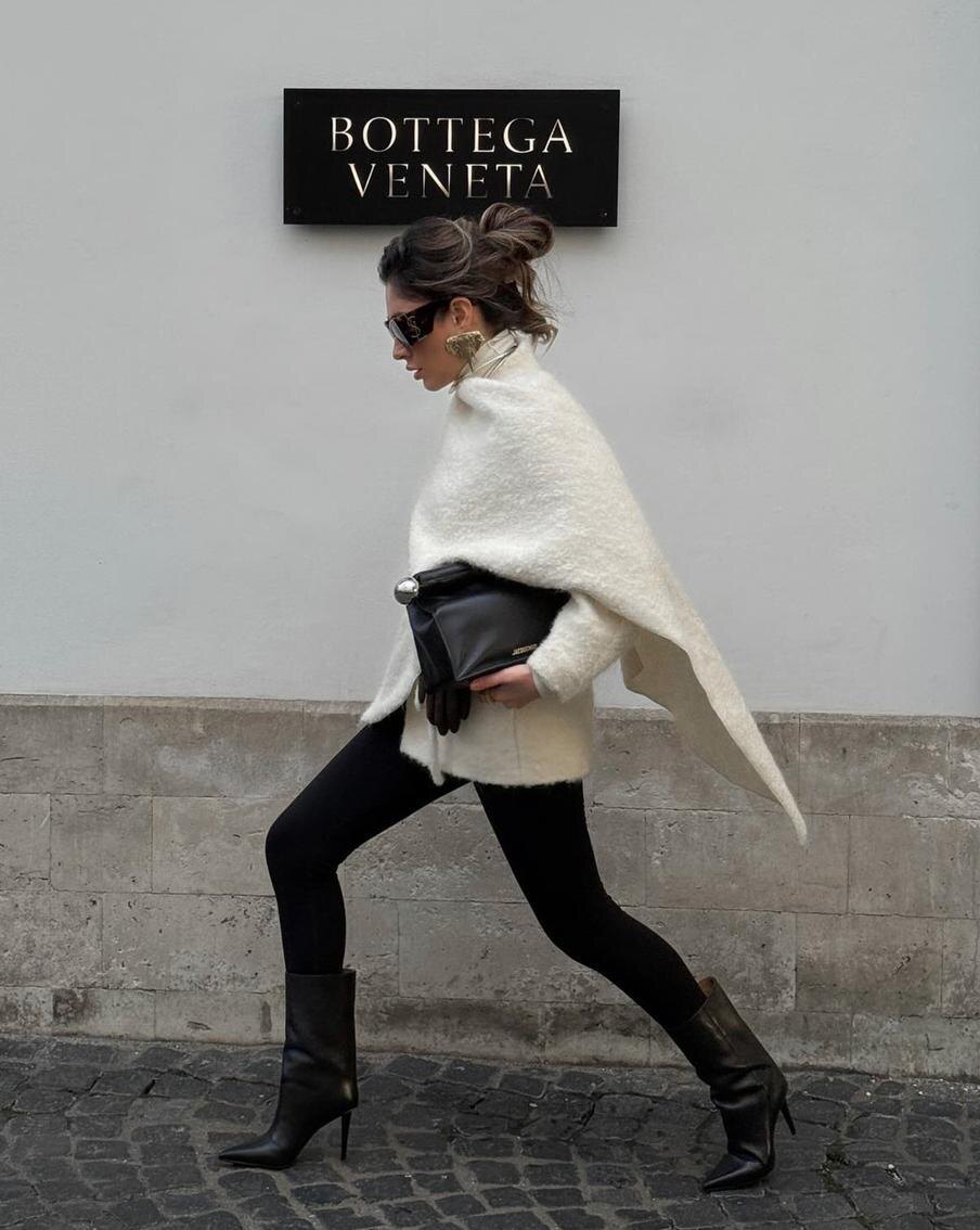 "Облачный танцор" подчёркивает фактуру, усиливает минимализм и легко интегрируется в зимний гардероб. Соцсети @hey_irma 