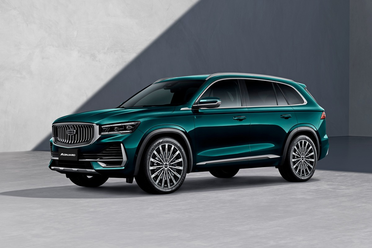 Новый кроссовер Geely Monjaro для российского рынка в исполнении Flagship SE
