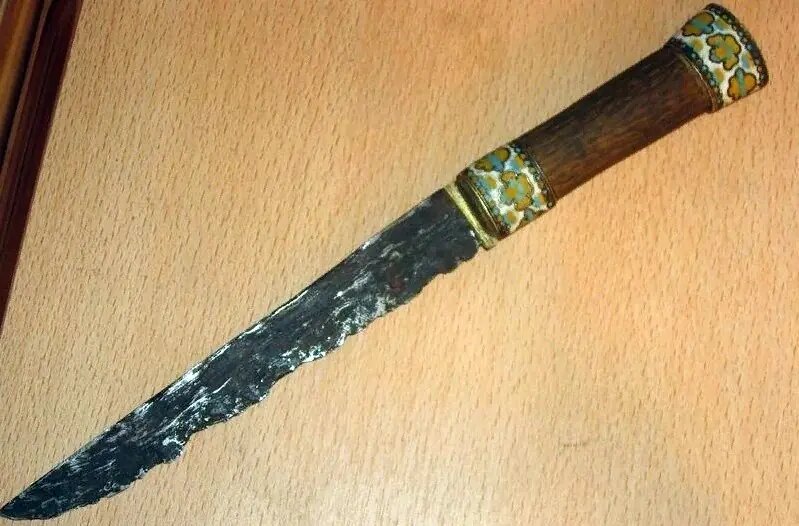 Поясной нож