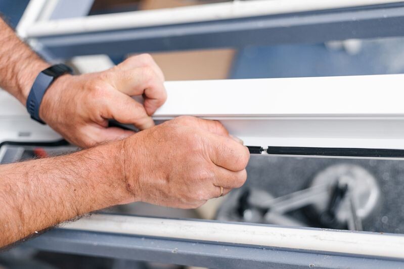 Регулируем окна своими руками