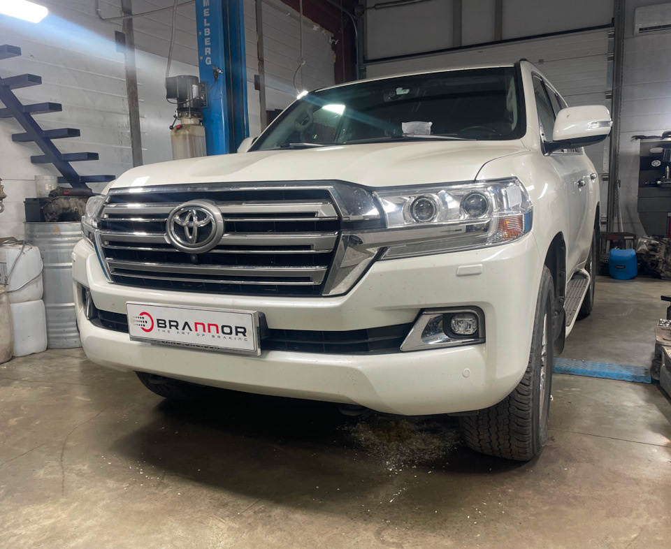 Toyota Land Cruiser 200