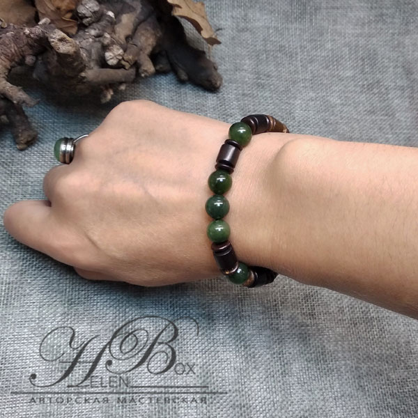 Браслет с Эбеном, Сандалом и Нефритом HelenBox  📷

