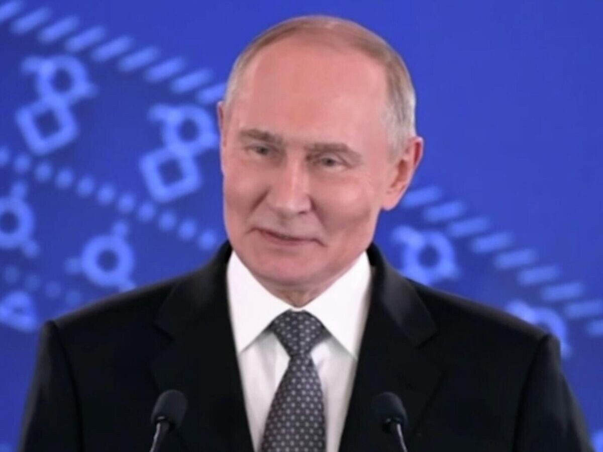    Путин о развитии Индии и йоге из песни Высоцкого© Пул