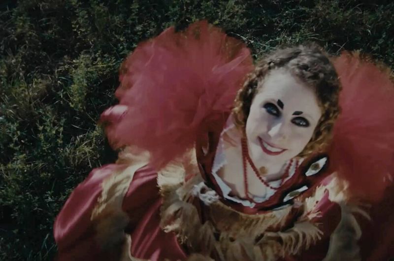    Кадр из клипа Татьяна Поклад -На горе калина