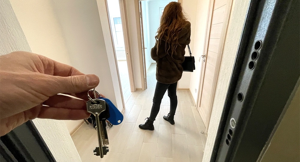 "Риелторы под контролем: как новые правила защитят вашу квартиру и кошелек"