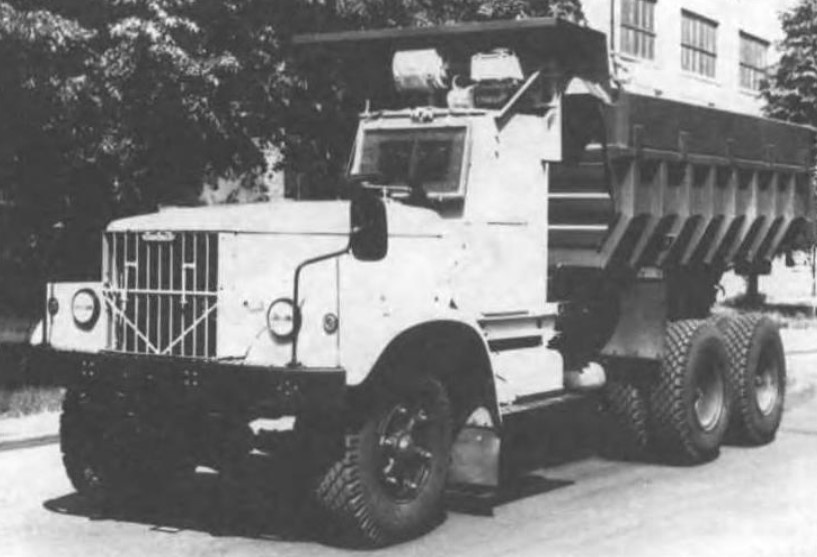 КрАЗ 256Б1-030