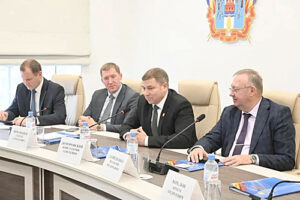 С.А. Вифлянцев, К.С. Доморовский, В.Ф. Даниленко (слева направо). / ФОТО Юлии Фроловой Администратор  📷
