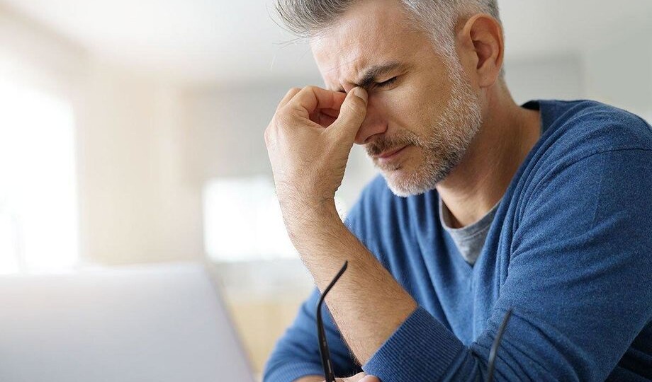Почему у людей возникают головные боли и мигрени? Невролог объясняет науку о головной боли и способы её лечения