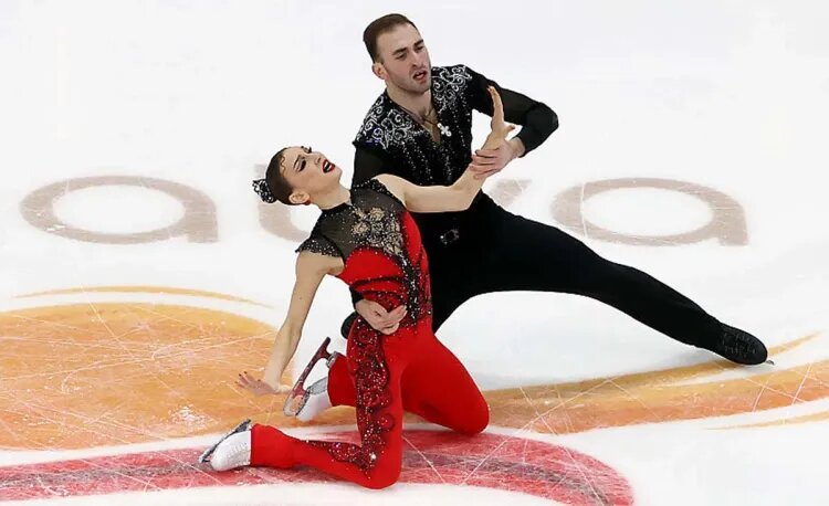    Анастасия Метёлкина и Луки Берулава. Источник фото: Getty Images