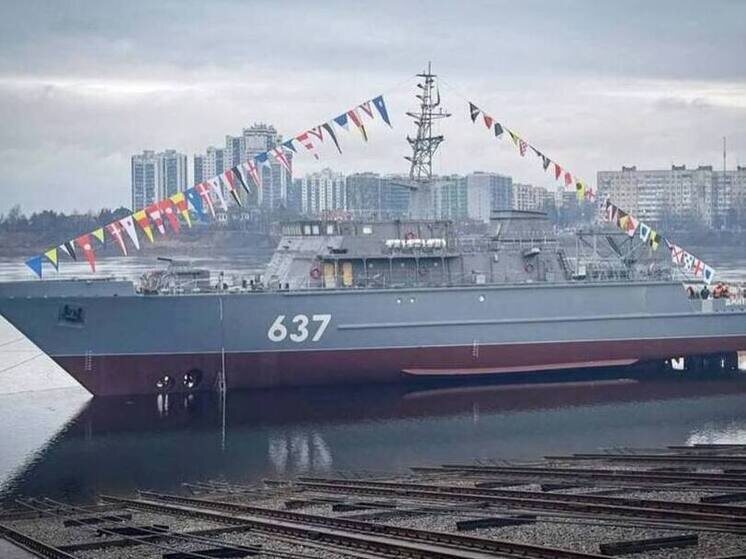     За более чем столетнюю историю на Средне-Невском судостроительном заводе построили около 700 кораблей и судов, включая более 200 морских и рейдовых тральщиков. Фото: Пресс-служба Смольного