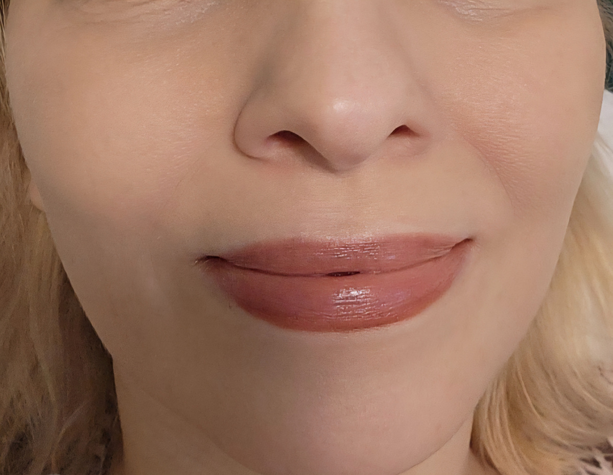 Помада  La Mia Italia, тон 17 peach (персиковый)