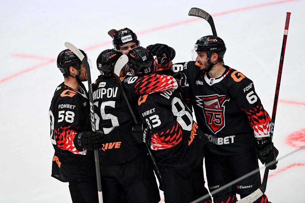    «Авангард» обыграл «Сочи» в КХЛ, одержав вторую победу подряд (источник изображения) News Express Team