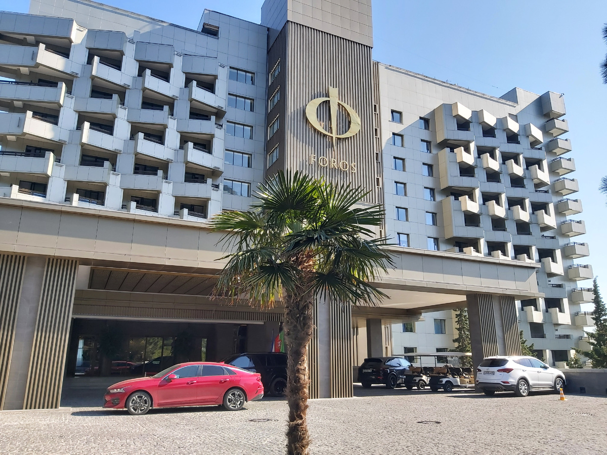 Жила я в санатории "Форос" в одноименном поселке под Ялтой 