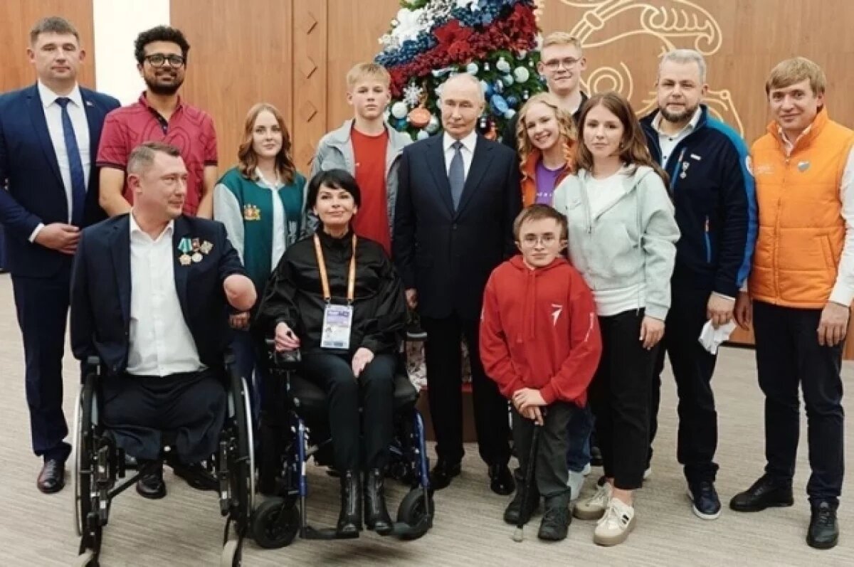    Паслер рассказал о встречах уральских волонтёров с Путиным