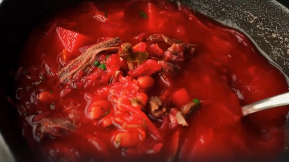 ФОТО: Кадр из программы "Купи-продай", РЕН ТВ