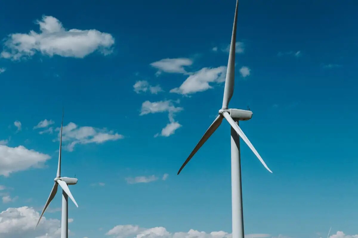    Ветряные турбины. © ru.freepik.com