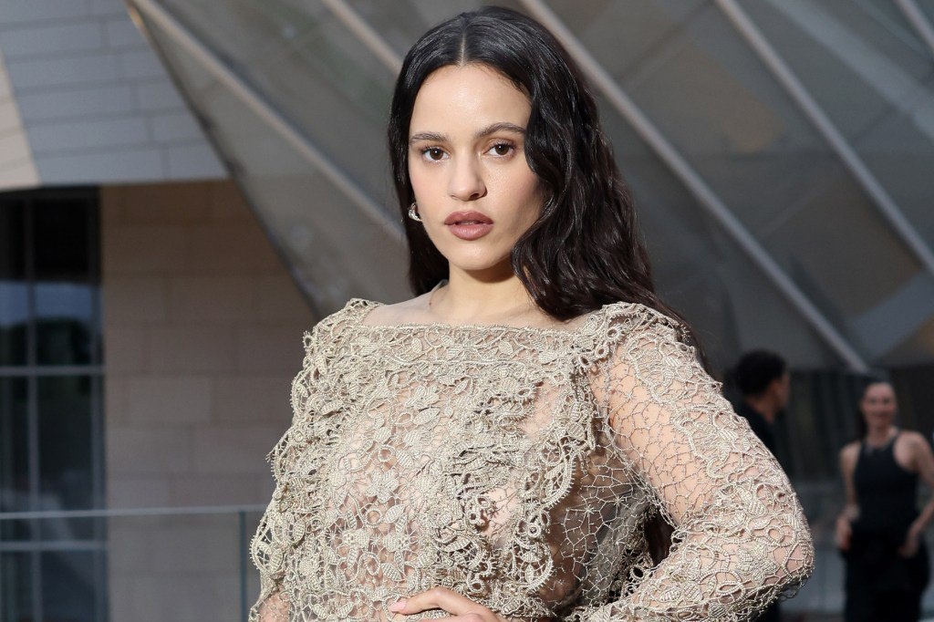    Певица Розалия анонсировала мировой тур Lux на 2026 год (фото 1)