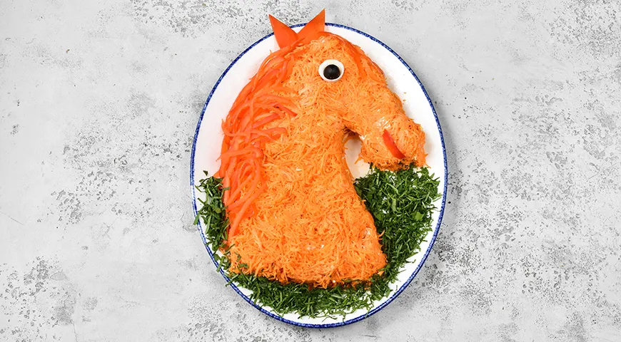 Гости будут в восторге от этого салата, готовьте! 