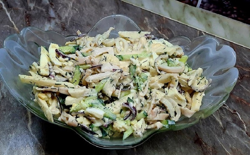 Салат с кальмаром по-мурмански: нежность, свежесть и новый вкус